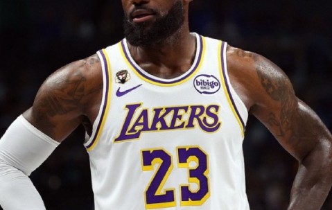 开云-真正的Goat！东契奇 +里弗斯缺阵后，詹姆斯场均25.8+8+10！